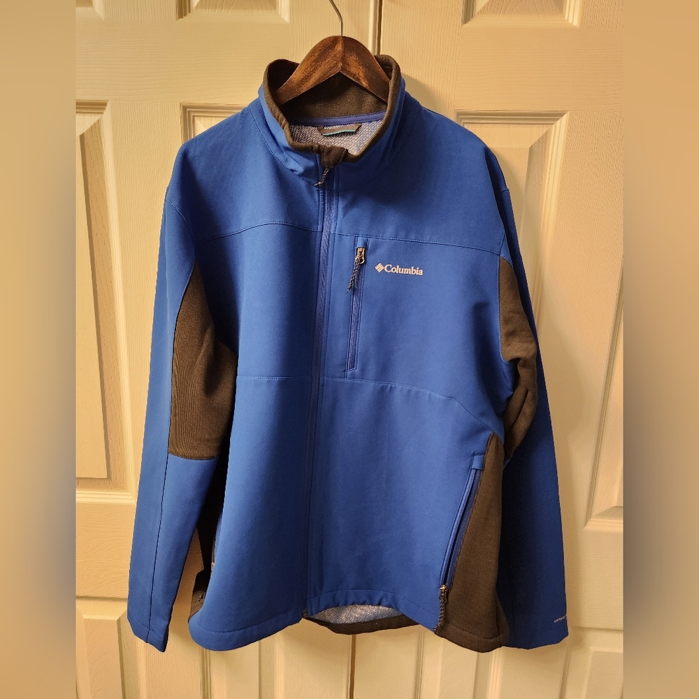 Columbia Blue men's omni heat jacket size XL